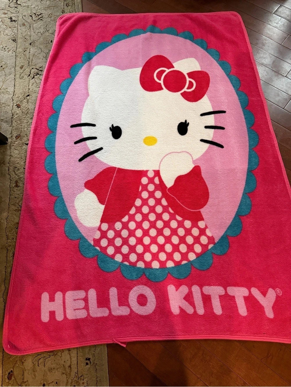 Sanrio Hello Kitty Pink & Red throw blanket